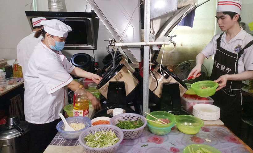 商用自動(dòng)炒菜機(jī)