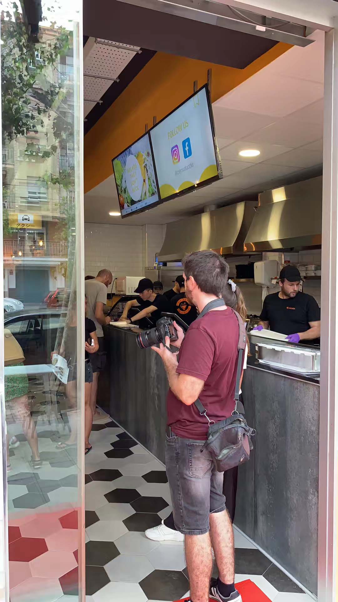 西班牙光鹽瓦倫股份有限公司